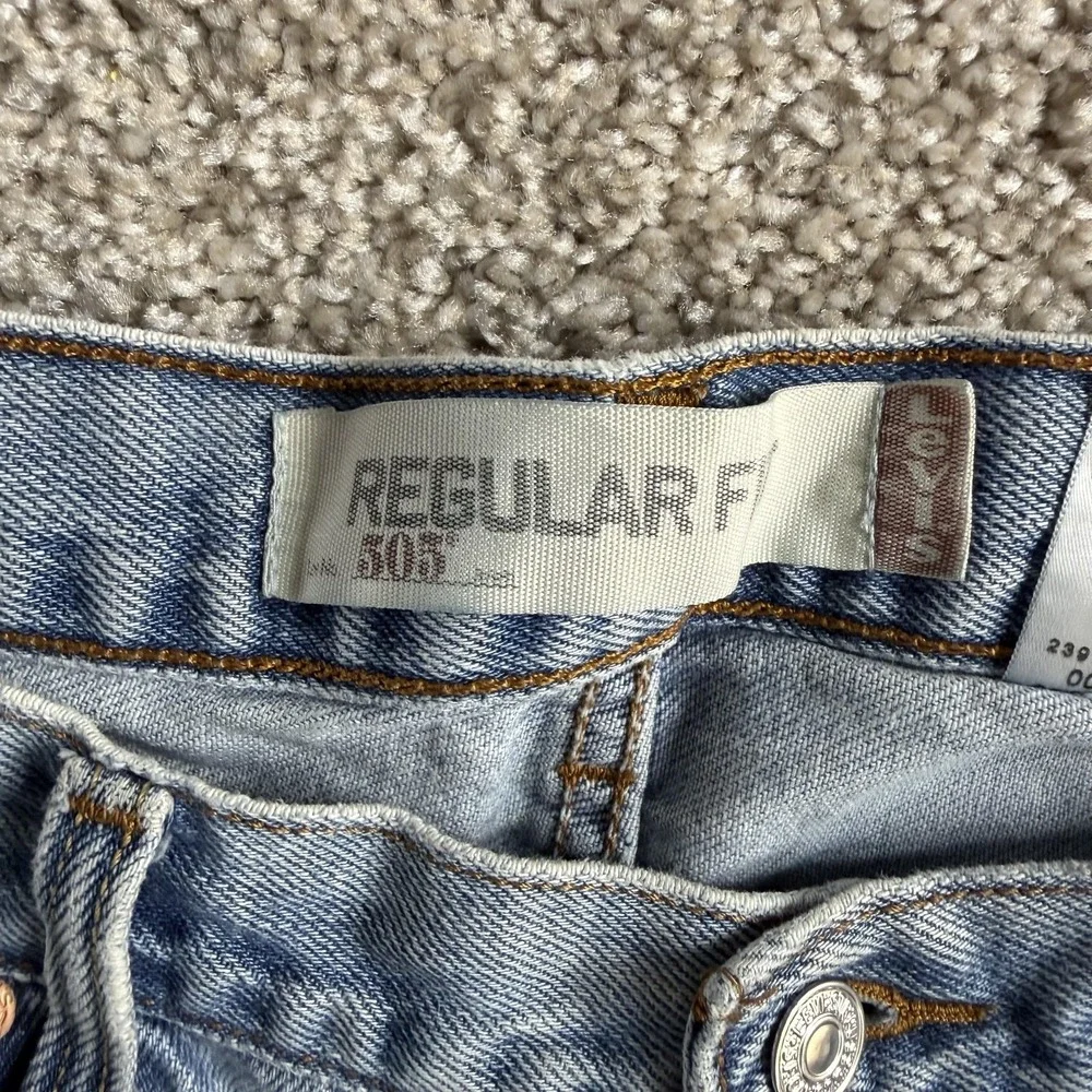 Y2K Levis 505 Jeans Mens 36x32 Light Wash Blue Denim Regular Straight Casual